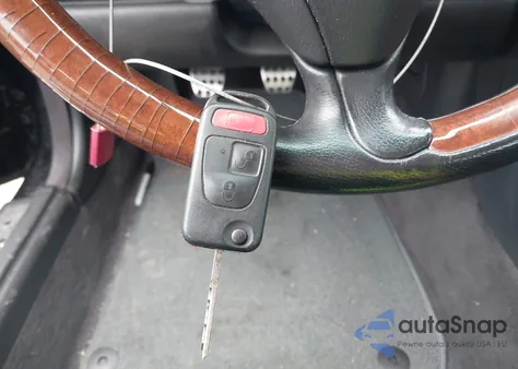 2001 Mercedes-Benz Slk 320 from USA, damaged, VIN WDBKK65F21F220188